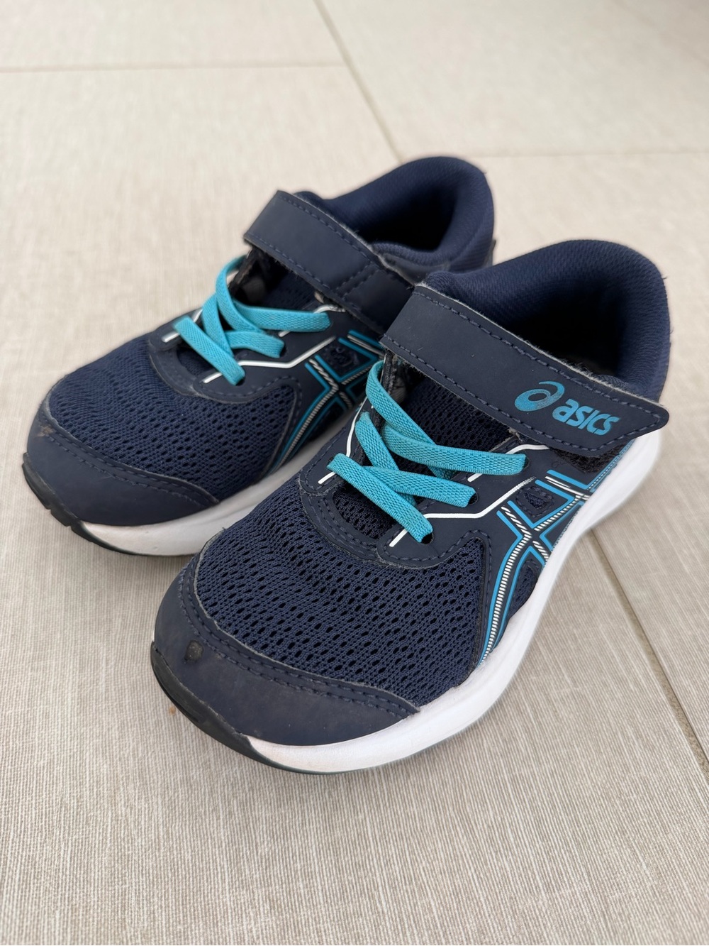 ASICS Contend 9 Preschool Kid Shoes - size K10